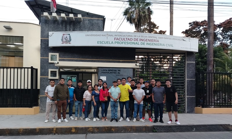 Estudiantes de la Escuela Profesional de Ingeniería Civil realizaron viaje de estudios a la Universidad Nacional Intercultural de la Selva Central Juan Santos Atahualpa