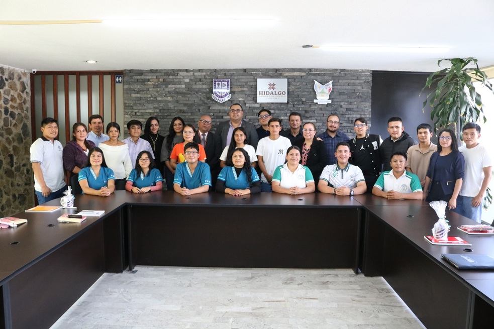 Estudiantes de Biotecnología de la UNIFSLB inician visita académica internacional en México