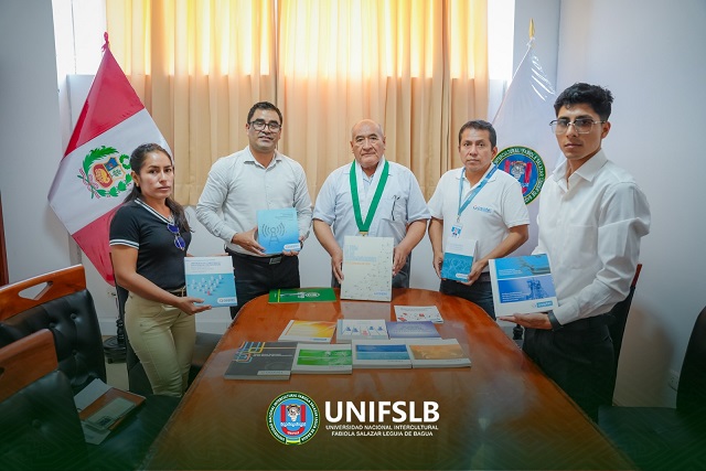 OSIPTEL dona publicaciones a la UNIFSLB para fortalecer el conocimiento en telecomunicaciones