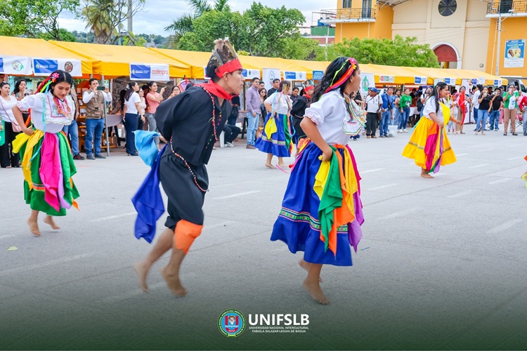 UNIFSLB participa en caravana multisectorial acercando cultura, educación y emprendimiento a la ciudadanía