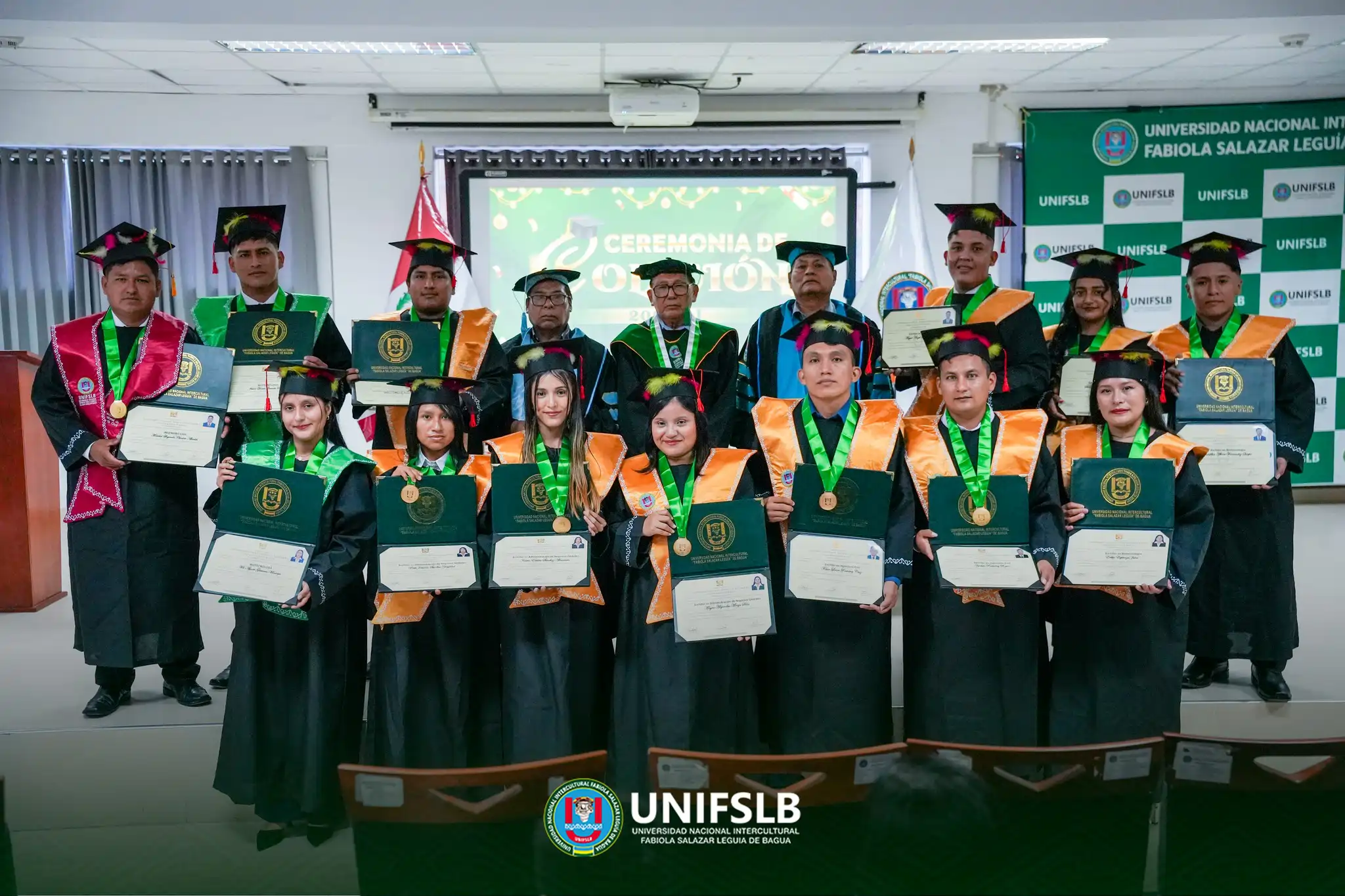 UNIFSLB celebró con emotiva ceremonia el logro académico de nuevos profesionales